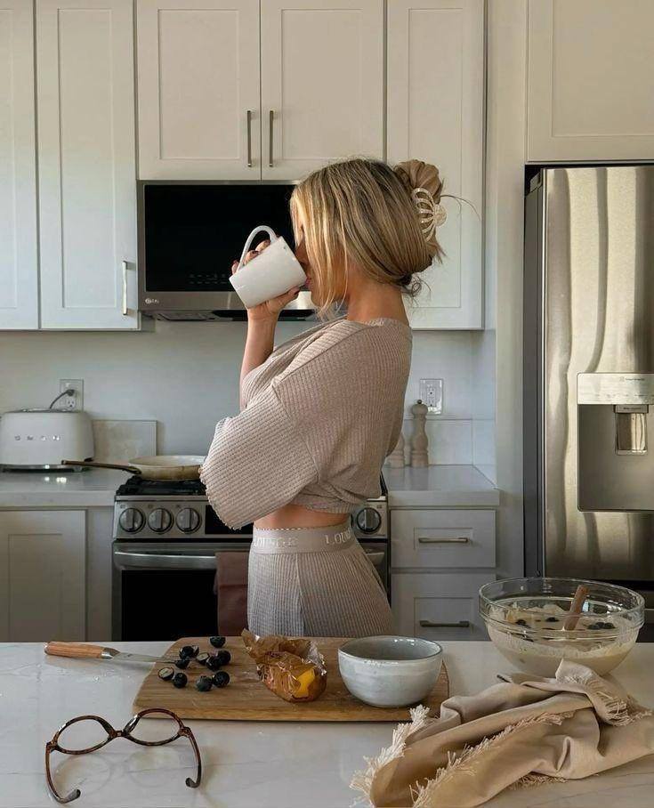 Life Transitions, Identity and Confidence Support